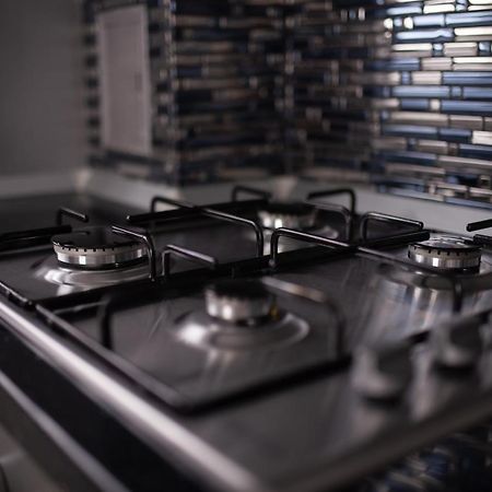 Apartament Denissia Орадя Экстерьер фото