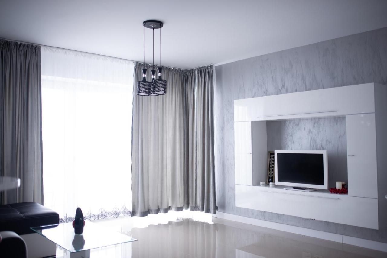 Apartament Denissia Орадя Экстерьер фото
